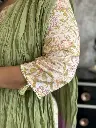 3pc GreenPink Print all over with ombre Dupatta 3.webp