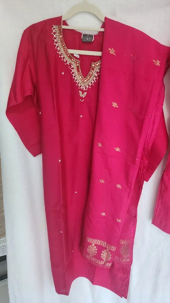 Fusia Pink Suit with Light work with Banarasi Dupatta 1.webp