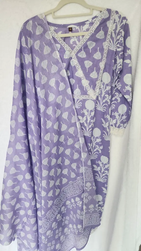 Lace with Flower Design Suit Lavender 1.webp