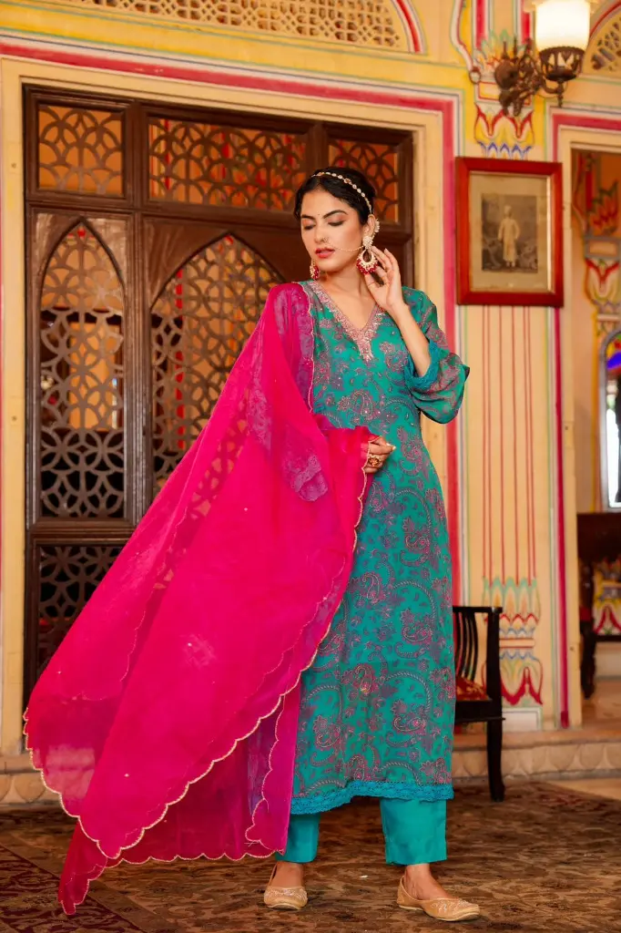Green Chinnon   Plazzo Suit with contrast Pink Dupatta 5.webp