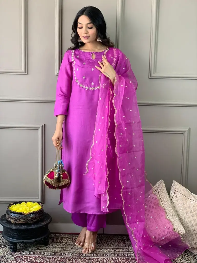 Lilac 3 pc Suit with gota patti work on Yoke with Organza Dupatta 2.webp