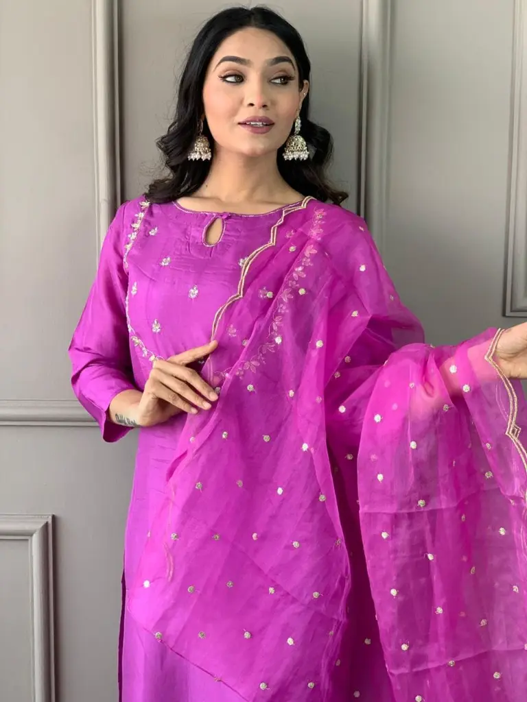 Lilac 3 pc Suit with gota patti work on Yoke with Organza Dupatta 10.webp