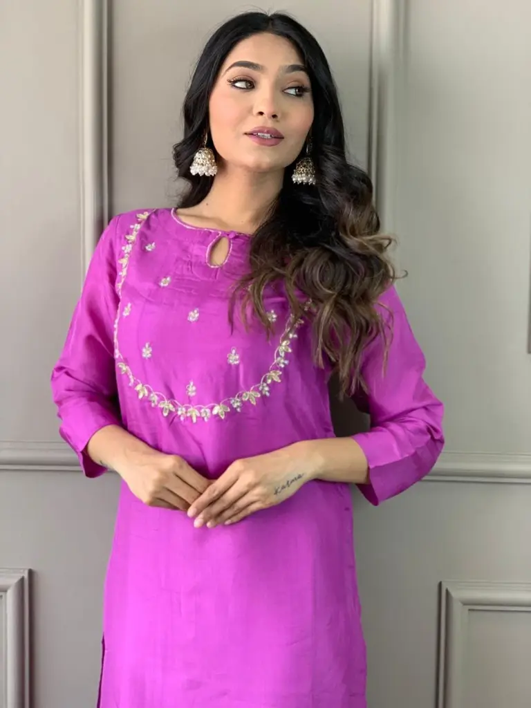 Lilac 3 pc Suit with gota patti work on Yoke with Organza Dupatta 6.webp