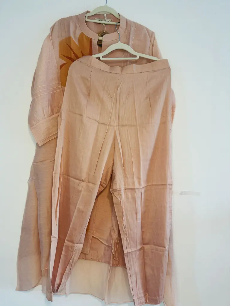 Beidge Mul Chanderi Suit 3.webp