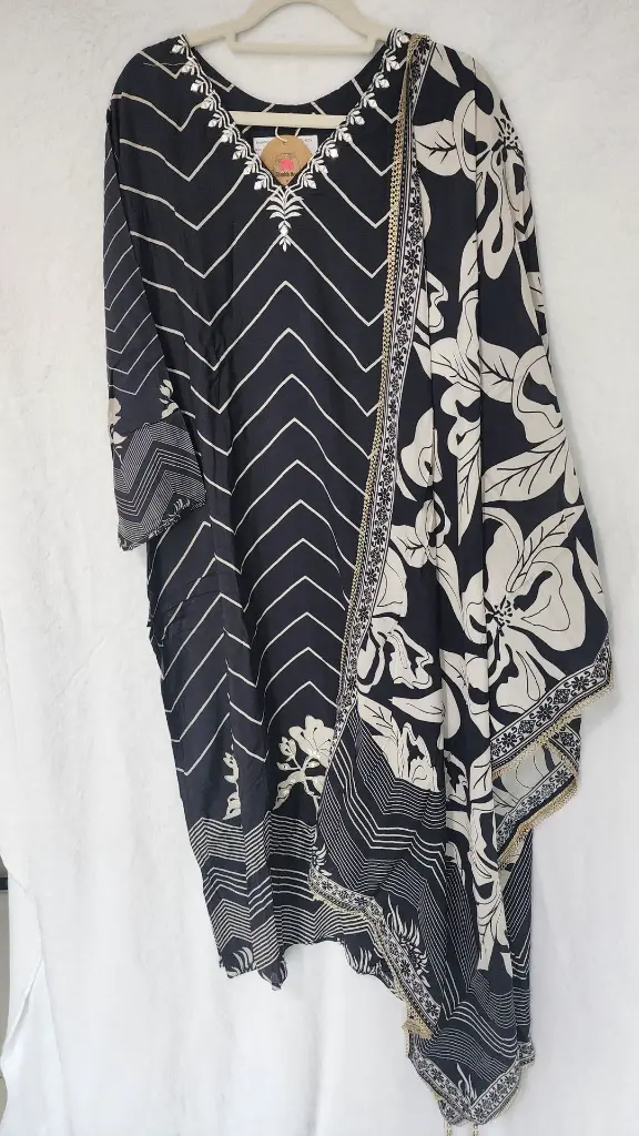Black Crape Suit with digital Print with work 6.webp