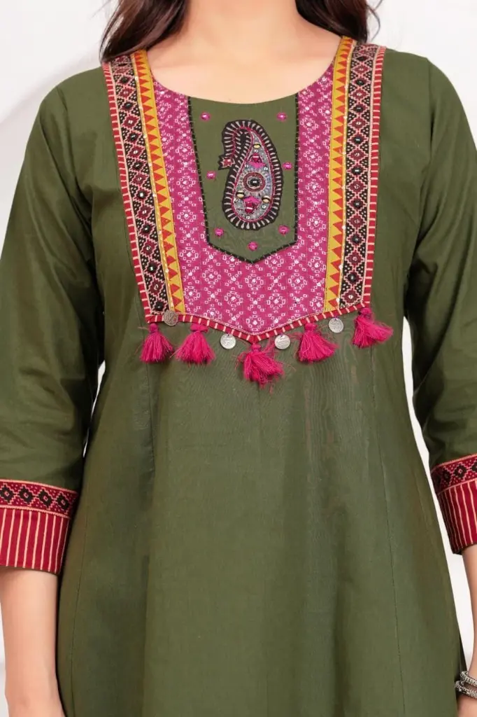 Mehendi Green 3pc with tassels on Yolk Pink Dupatta 4.webp