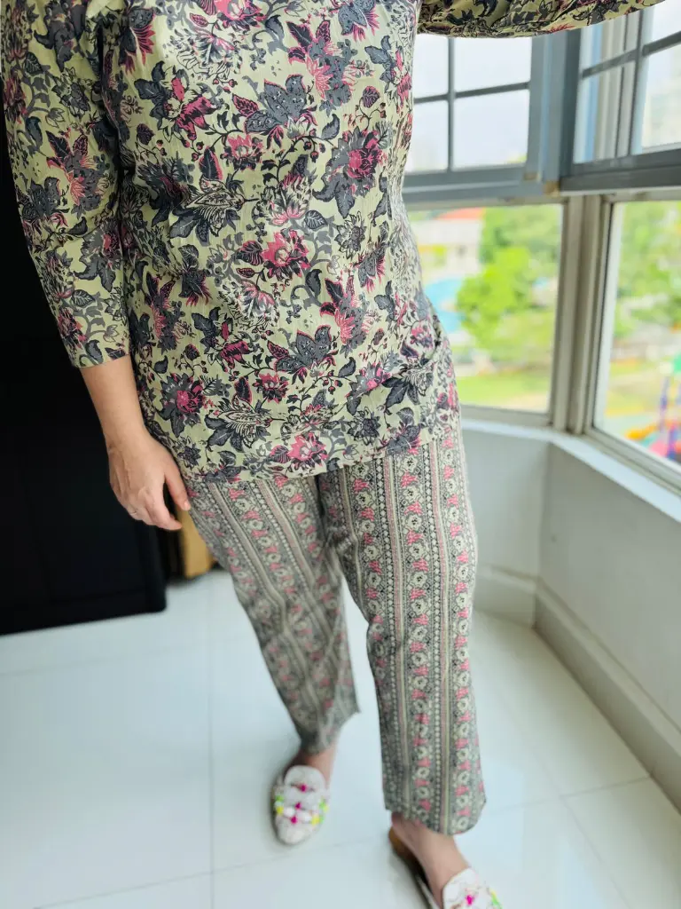 Floral Co-Ord Set (Pastel Green)-Shuddhdesi Sg 1.webp