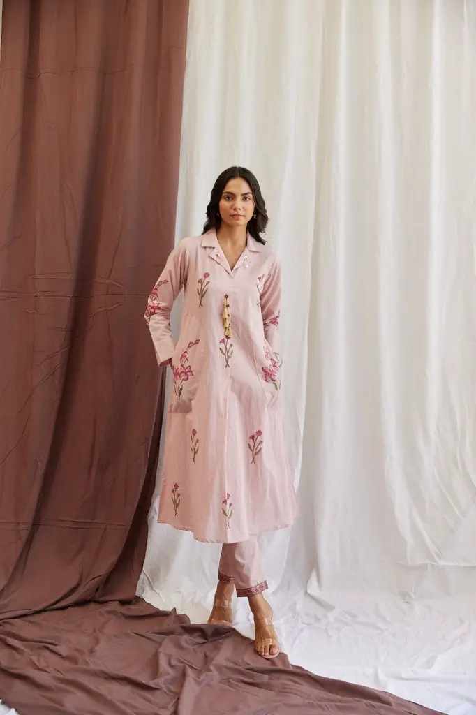 Dusky Pink Handblock Kurta Pant Set 1.webp