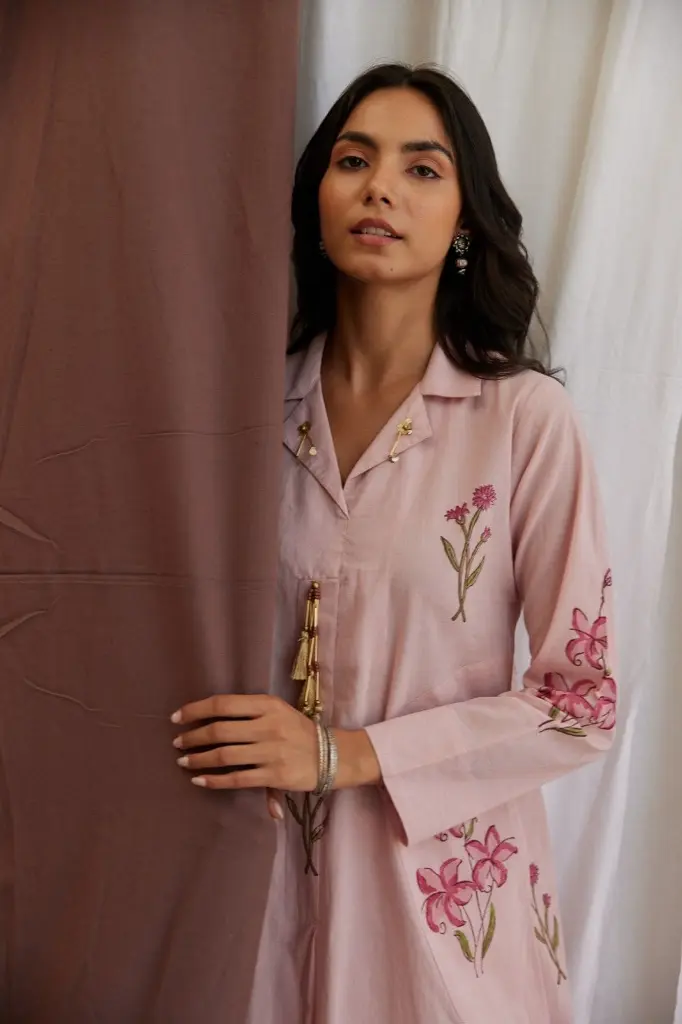 Dusky Pink Handblock Kurta Pant Set 4.webp