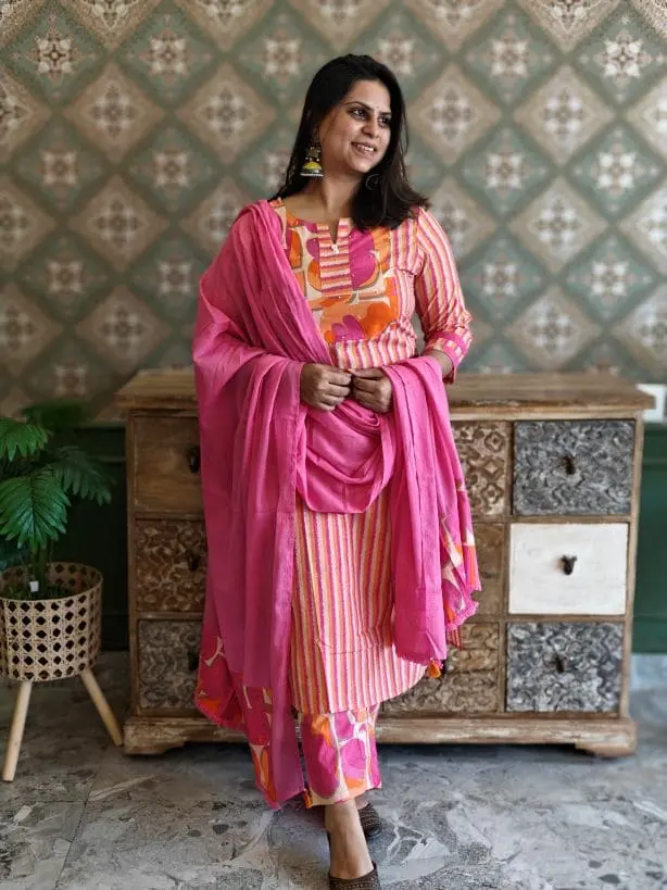Pink strip Suit 1.webp