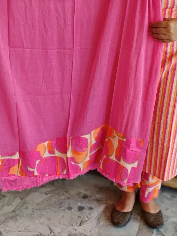 Pink strip Suit 6.webp