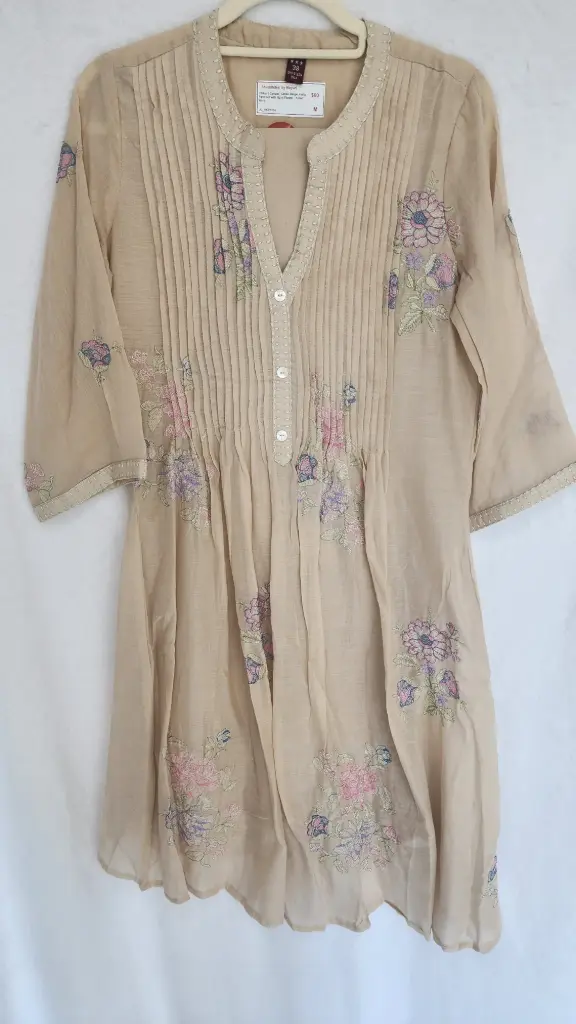 Chiku  | Cotton | Chiku Beige Kurta Pant Set with light Flower Thread Work