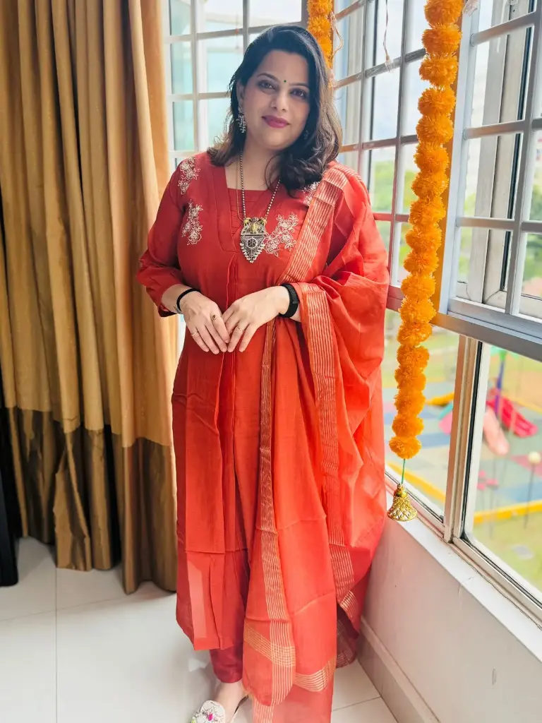 Rust V Neck Mulchanderi 