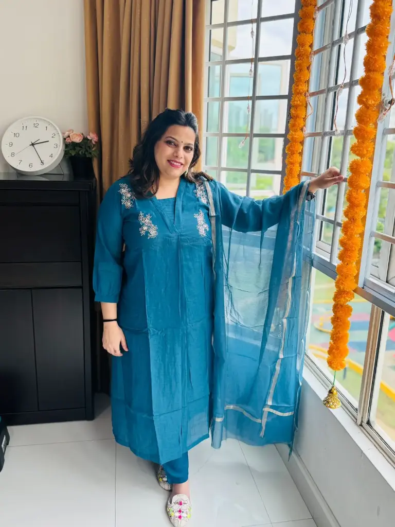 Deep Blue V Neck Mulchanderi 